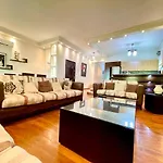 3Bedroom Next To Downtown Mall New Cairo