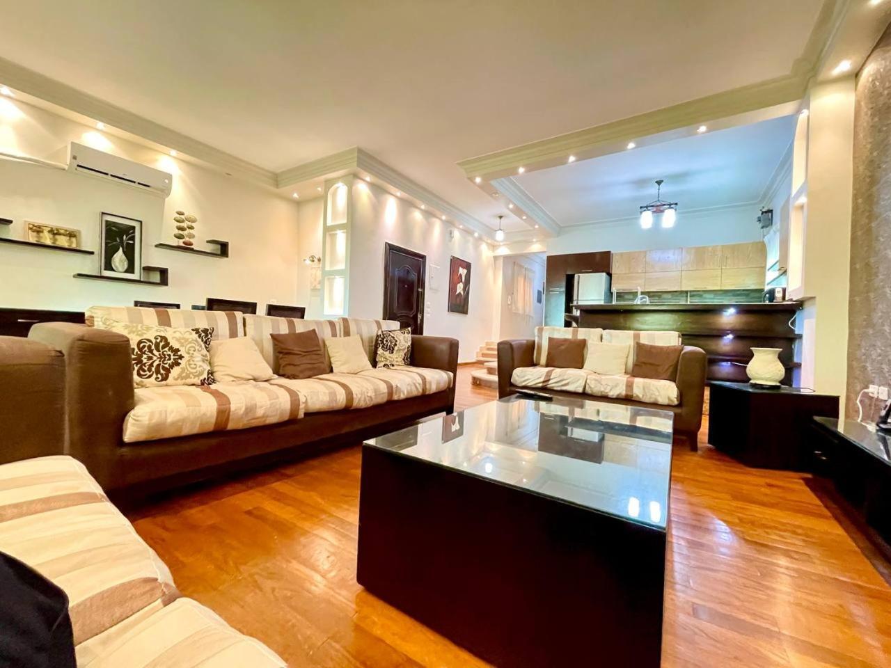 Apartment 3bedroom Next To Downtown Mall New