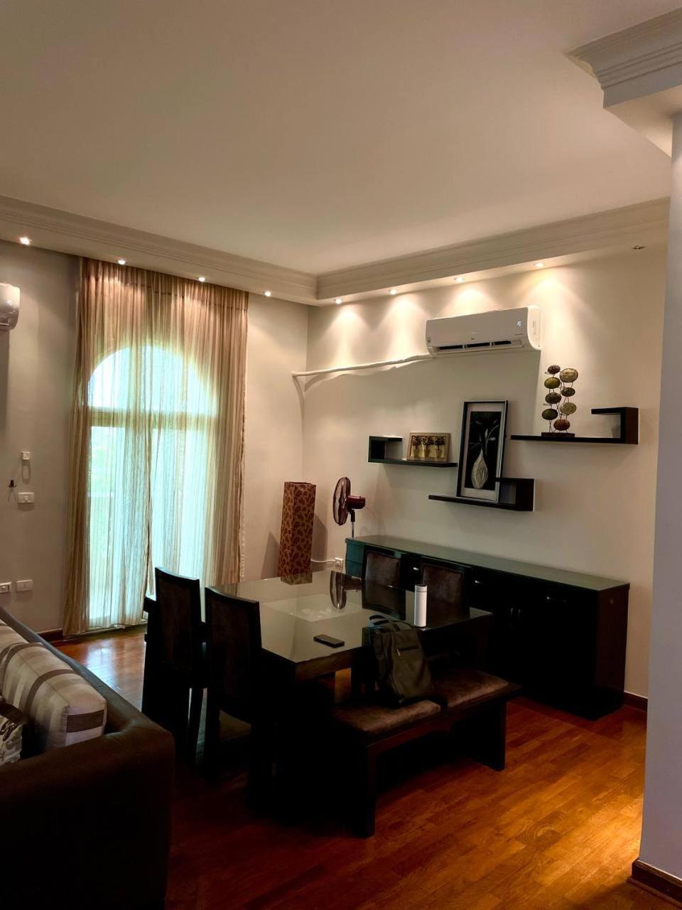 Apartment 3bedroom Next To Downtown Mall New *