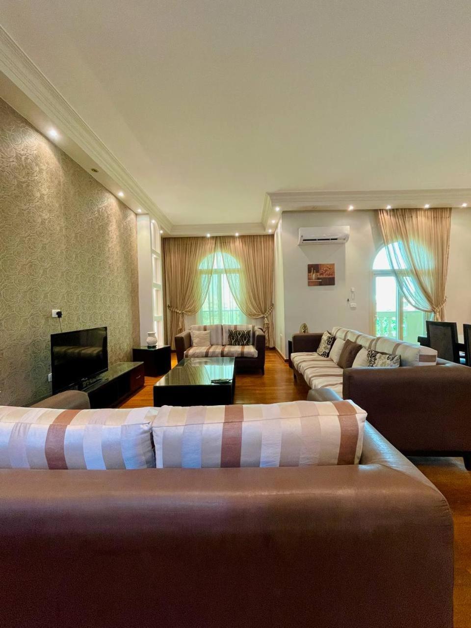 Apartment 3bedroom Next To Downtown Mall New